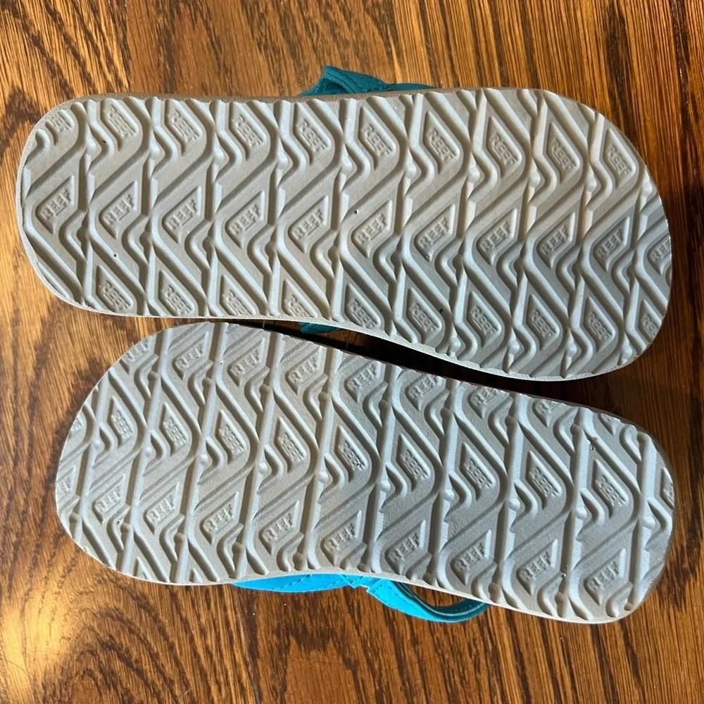 Reef - toddler boy Sandler new with tags size 7/8